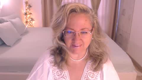 Snapshot of adrena_ chatting on 10.19.25 Cryna online show from 10.19.25