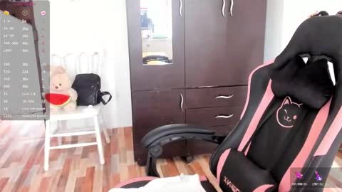 Snapshot of adrena_10 chatting on 11.28.25 Adrena10 online show from 11.28.25