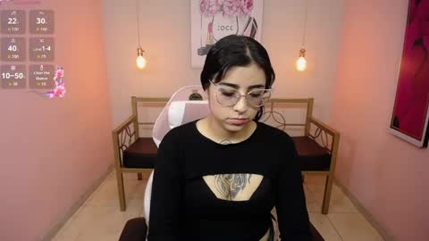 Snapshot of adri_gomez_1 chatting on 05.23.26 Adri online show from 05.23.26