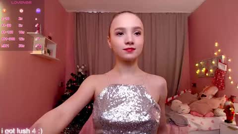 Snapshot of adria_arjona chatting on 12.21.25 Eva online show from 12.21.25