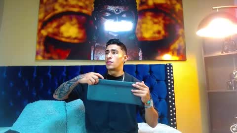   online show from 02.25.25