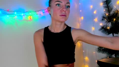 Snapshot of adriana_coy_ chatting on 12.22.24 Adriana online show from 12.22.24