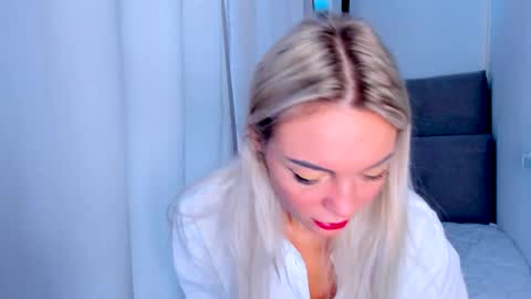 Snapshot of adriana_coy_ chatting on 02.09.25 Adriana online show from 02.09.25