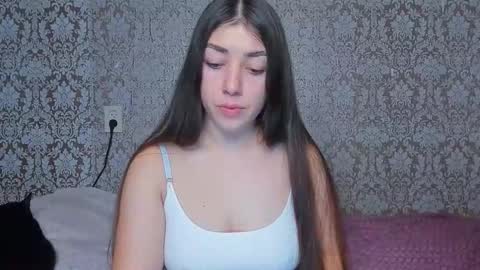 Snapshot of adrianakuiper chatting on 12.21.25 Adriana online show from 12.21.25