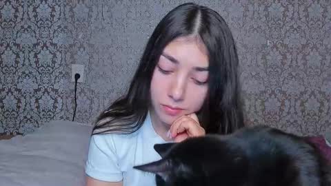 Snapshot of adrianakuiper chatting on 03.13.26 Adriana online show from 03.13.26