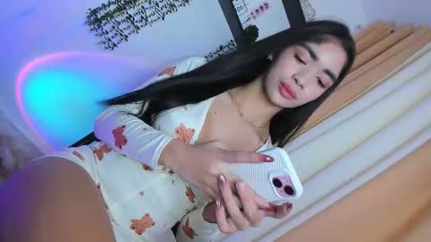 Adriana online show from 11.14.25