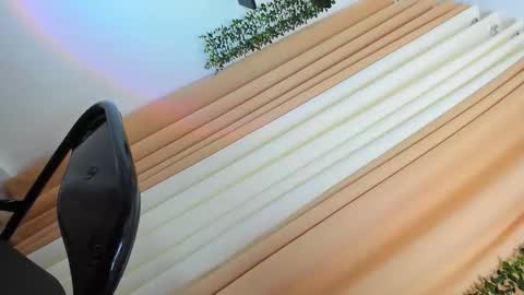 Adriana online show from 11.25.25