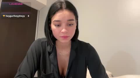 Adrianna  online show from 01.17.26