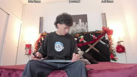 Snapshot of adriano_bigcock chatting on 11.29.25 Adrian online show from 11.29.25