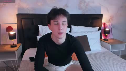 adrianoaubert online show from 02.12.25