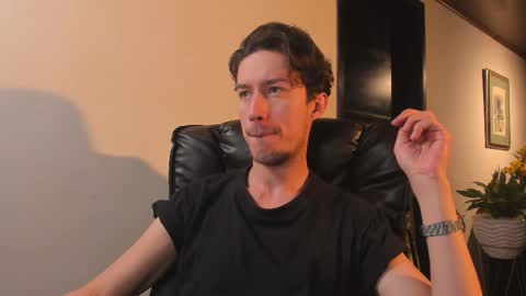 Snapshot of adrianwilliams_ chatting on 01.17.26 Adrian Williams online show from 01.17.26