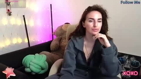 Adriana online show from 02.06.25