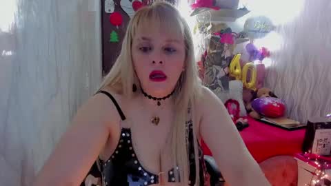 adriiana_fox_ online show from 04.22.26