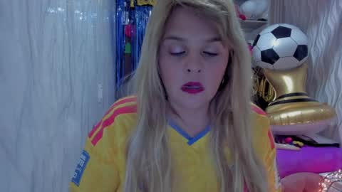 adriiana_fox_ online show from 06.17.26
