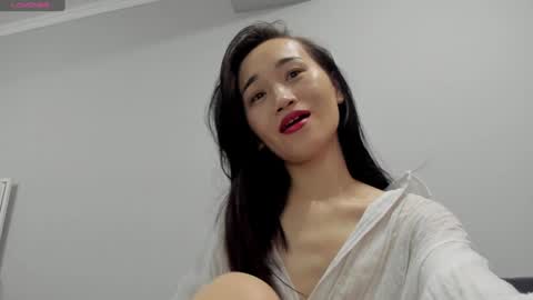 Snapshot of ae_nie chatting on 12.30.24 Aenie online show from 12.30.24