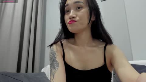 Snapshot of ae_nie chatting on 01.09.25 Aenie online show from 01.09.25