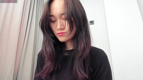 Snapshot of ae_nie chatting on 02.03.25 Aenie online show from 02.03.25