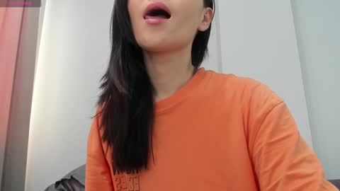 Snapshot of ae_nie chatting on 02.07.25 Aenie online show from 02.07.25