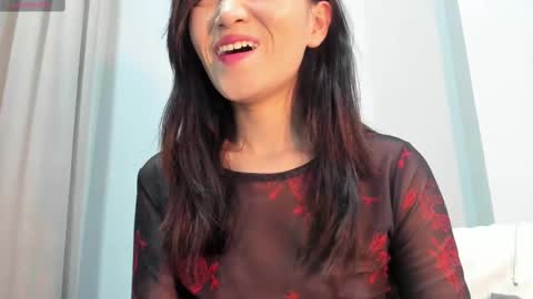 Snapshot of ae_nie chatting on 02.15.25 Aenie online show from 02.15.25