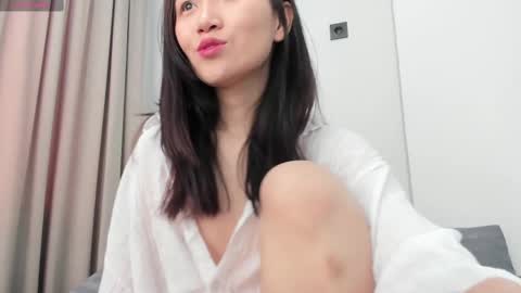 Snapshot of ae_nie chatting on 02.17.25 Aenie online show from 02.17.25