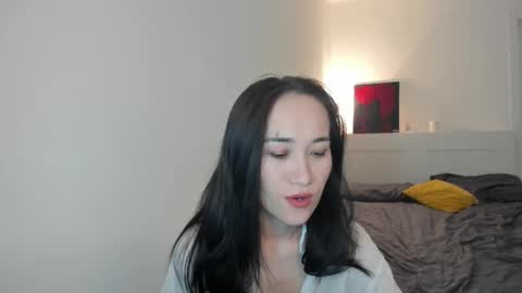 Snapshot of ae_nie chatting on 10.25.25 Aenie online show from 10.25.25