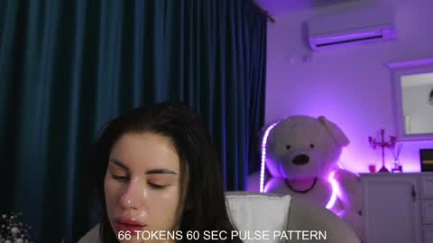 Snapshot of aelia_anara chatting on 01.13.25 Aelia online show from 01.13.25