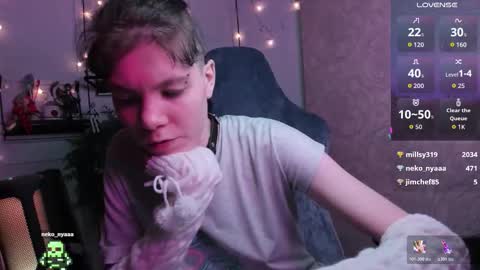 Snapshot of aesthetic_being chatting on 12.13.25 Tiana online show from 12.13.25