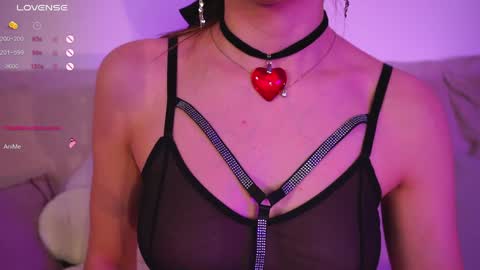 Snapshot of aesthetics__tease chatting on 12.29.24 aesthetics__tease online show from 12.29.24