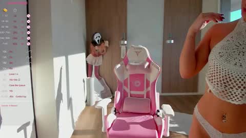 Snapshot of aesthetics_tease chatting on 10.12.25 Naomi My instagram account - teasing naomi online show from 10.12.25