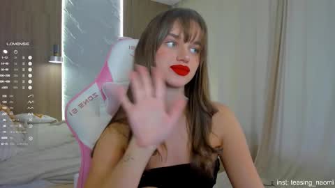 Snapshot of aesthetics_tease chatting on 12.03.25 Naomi My instagram account - teasing naomi online show from 12.03.25