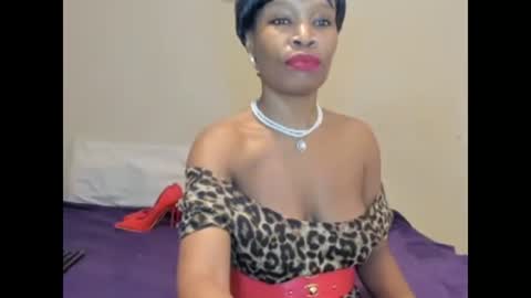 AfricanSquirtQueen online show from 04.23.26