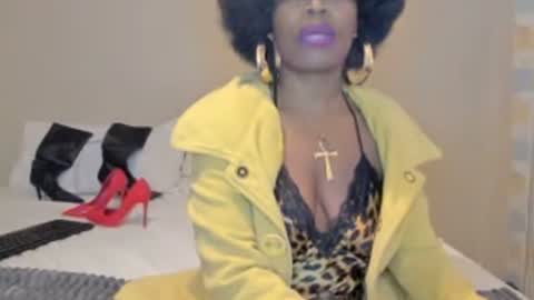 AfricanSquirtQueen online show from 07.12.26