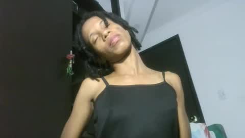 Snapshot of africadeluxe chatting on 01.01.25 Africa online show from 01.01.25