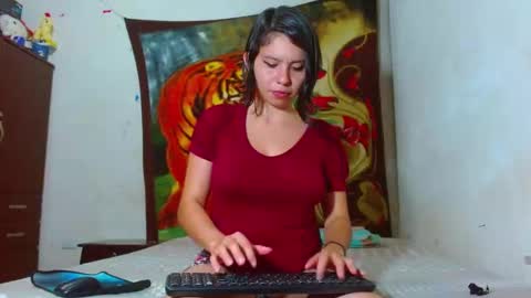 Snapshot of afrodita_024 chatting on 02.14.25 afrodita_024 online show from 02.14.25