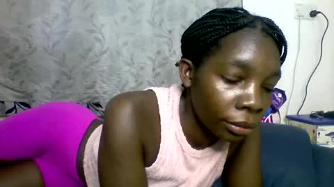 pink  and josphen online show from 02.03.25