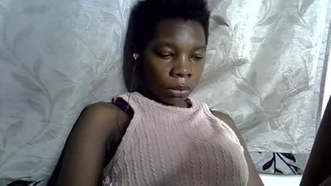 pink  and josphen online show from 03.04.25