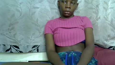 pink  and josphen online show from 03.05.25