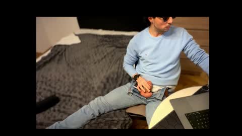 Snapshot of aftertherun chatting on 03.26.26 AfterTheRun online show from 03.26.26