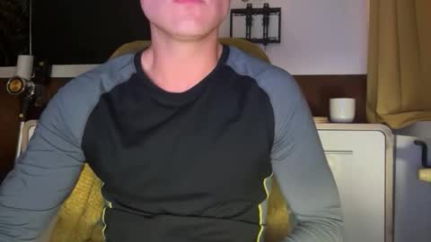 Snapshot of agaitandagain chatting on 10.26.25 agaitandagain online show from 10.26.25