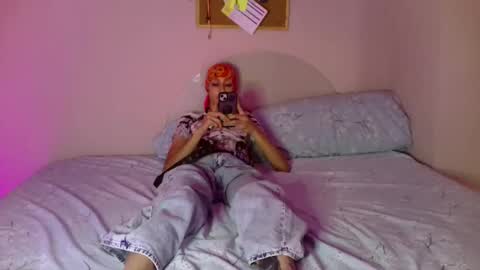 Snapshot of agata200081 chatting on 09.14.25 pamelaanderson777 online show from 09.14.25