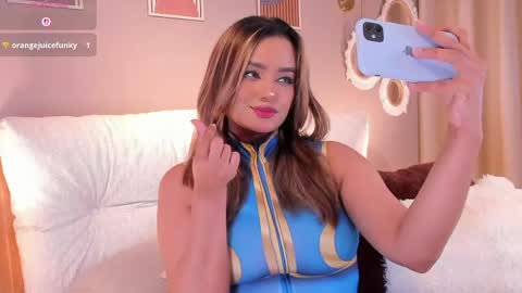 Agata Lauret online show from 05.05.26