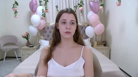 Snapshot of agataaisitt chatting on 02.16.25 Agata Aisitt online show from 02.16.25