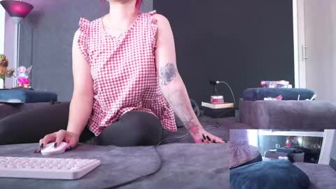 Agata Collinss online show from 03.07.25