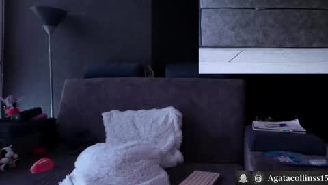 Agata Collinss online show from 09.10.25