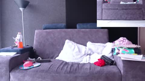 Agata Collinss online show from 09.16.25