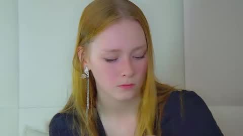 Snapshot of agatafoxley chatting on 09.09.25 AgataFoxley online show from 09.09.25