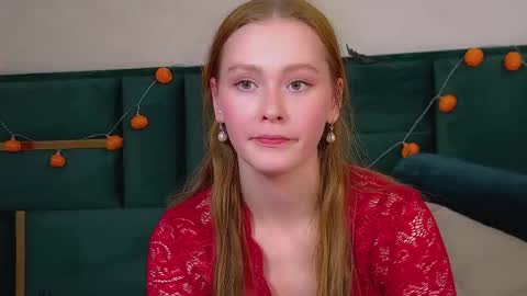 Snapshot of agatafoxley chatting on 11.02.25 AgataFoxley online show from 11.02.25