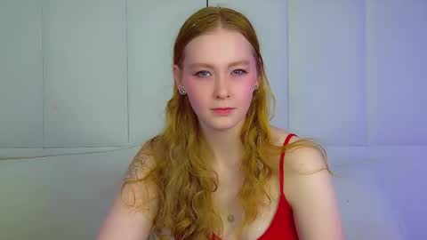 Snapshot of agatafoxley chatting on 11.20.25 AgataFoxley online show from 11.20.25