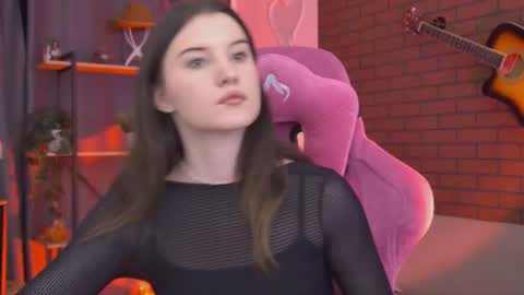 Snapshot of agatawillis chatting on 06.25.26 Agata online show from 06.25.26