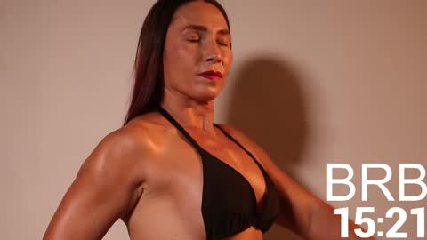 Snapshot of agatha_fit chatting on 10.23.25 AGATHA online show from 10.23.25